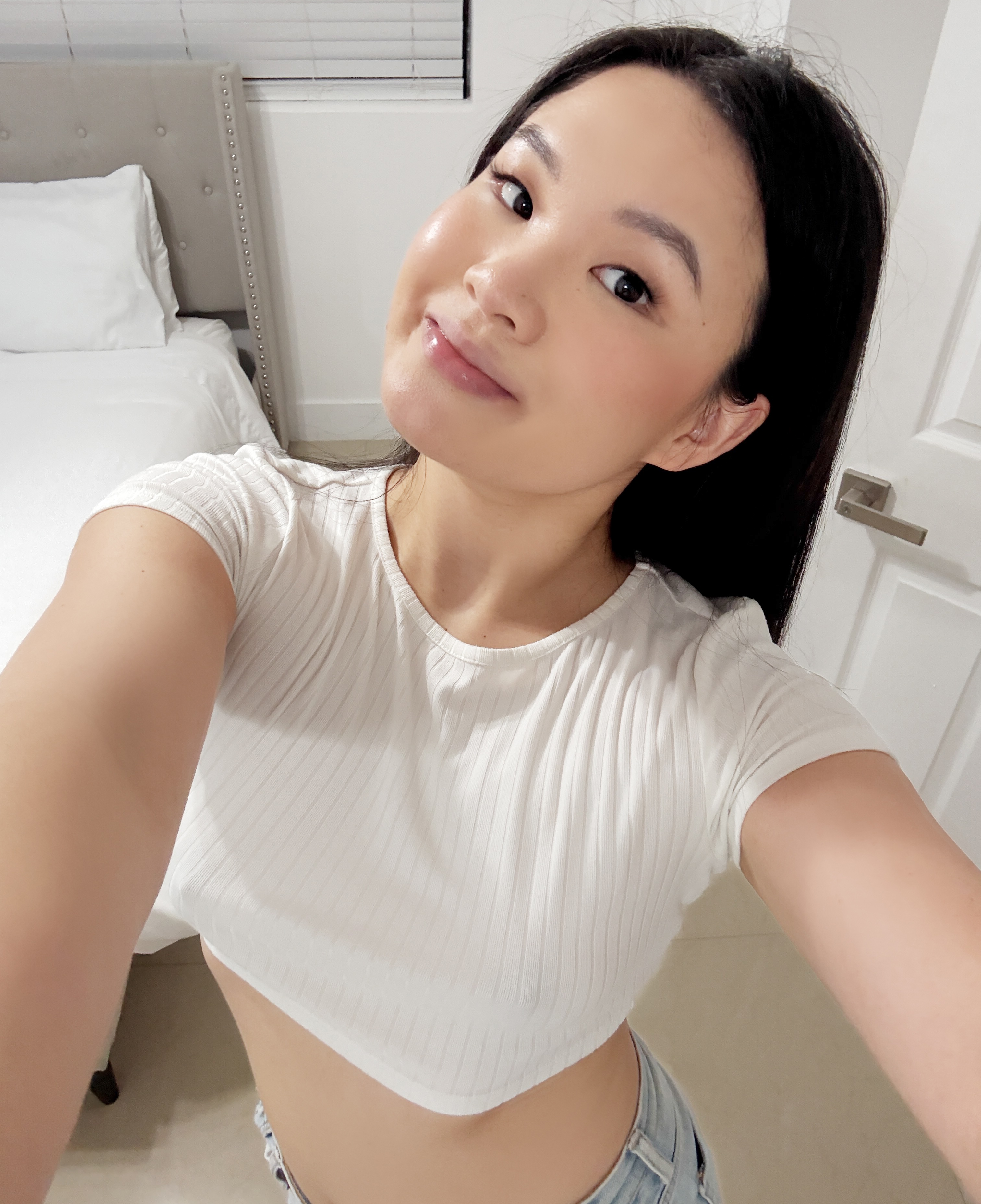 Mofos Sakura Lin