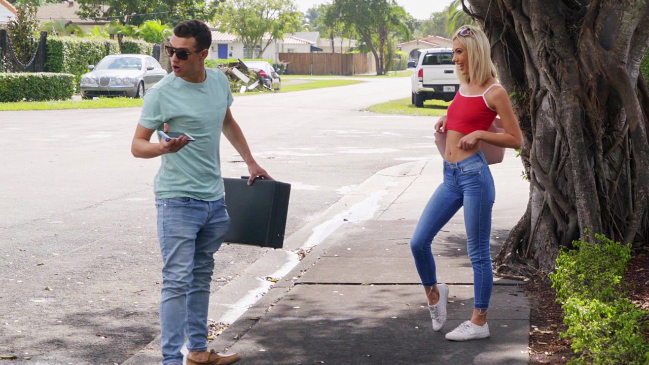 Johnny Love in Public Pickups XXX video: Bag Switch-aroo